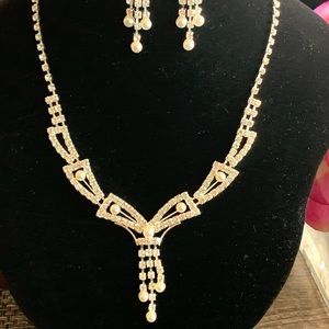 Rhinestone and pearl necklace and earrings set